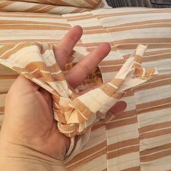 Billabong Striped Jumpsuit With Peach & Cream Stripes Size Small - Picture 4 of 12